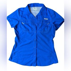 Women’s Columbia Blue Casual Button Down Shirt